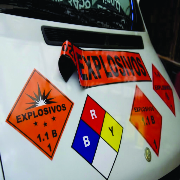 Imanes vehiculares señaletica magnética removibles para automóviles y flotas - Siem Editores, Cali.